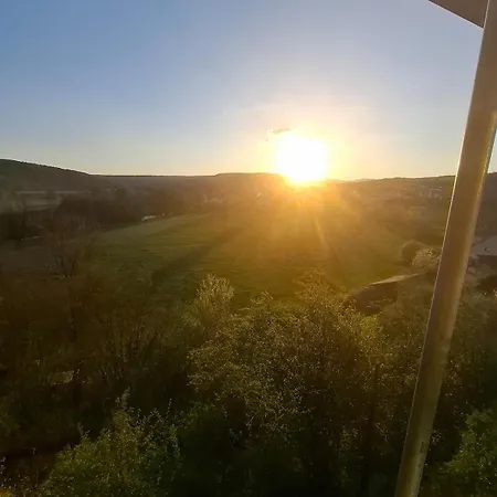 Rhoenblick- Ruhig Und Mit Traumhafter Aussicht Appartamento Bad Bocklet